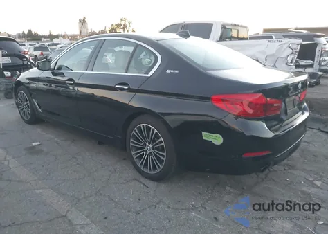 2018 BMW 530E Iperformance z USA, uszkodzony, nr VIN WBAJA9C55JB249507